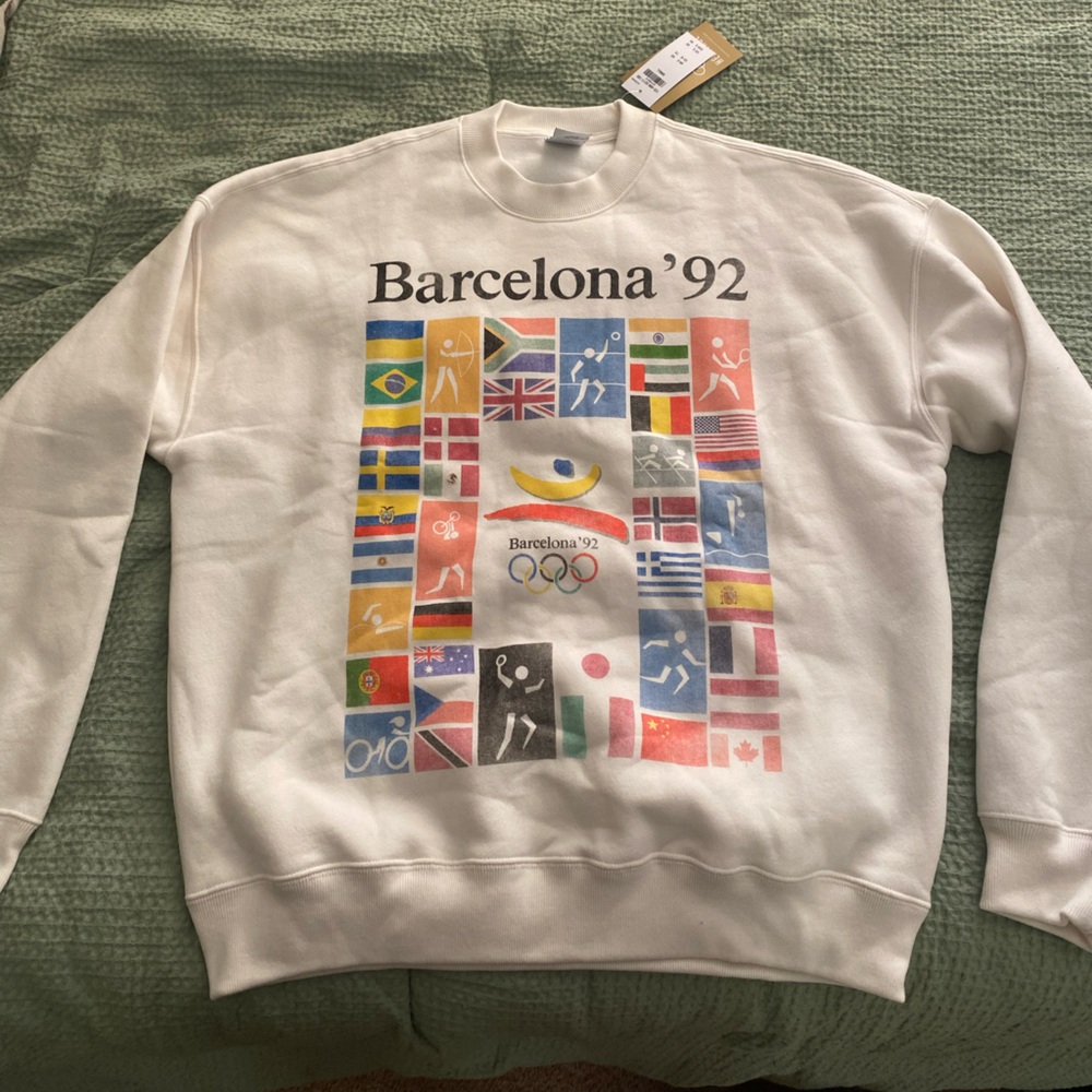 Olympics Graphic Crew Sweatshirt - Barcelona | Abercrombie | Size: S | NWT